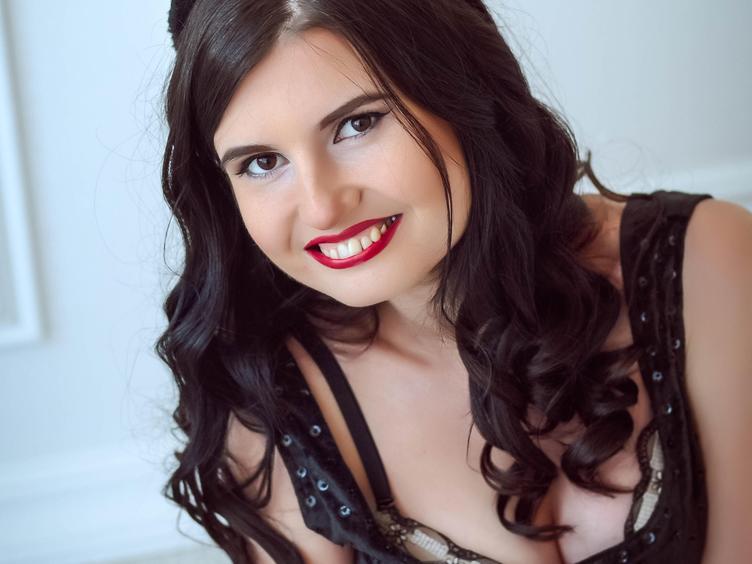 Vivienne - I want to know how you really are - without your mask! Come to me - I will make sure you get everything you need - on every level - Alter: 25 / Krebs - Größe: 168 / normal - Geschlecht: weiblich - Sexuelle Orientierung: heterosexuell - Haarfarbe: braun / sehr lang - Intimpiercing: keins - BH-Größe: B - Hautfarbe: weiss - Augenfarbe: braun - Intimrasur: vollrasiert