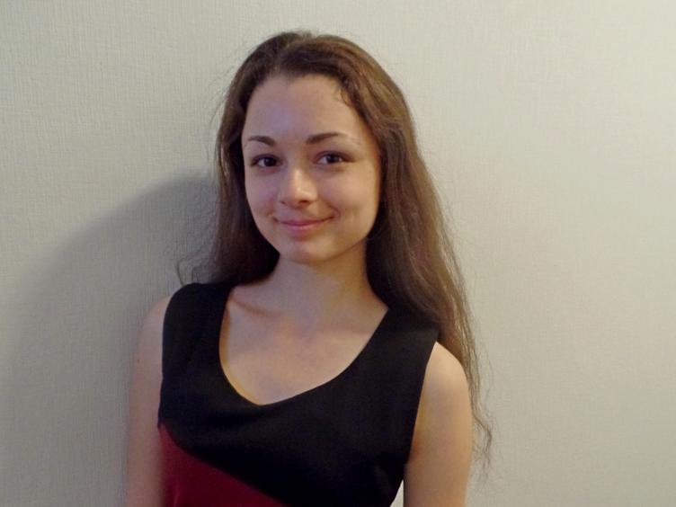 MikaJones - I cheerful sociable student, I love to have fun, meet and communicate with lyudmi.moi show hot and interesting! So do not hesitate and get to know closer - Alter: 24 / Fische - Größe: 165 / schlank - Geschlecht: weiblich - Sexuelle Orientierung: bisexuell - Haarfarbe: braun / lang - Intimpiercing: keins - BH-Größe: B - Hautfarbe: weiss - Augenfarbe: braun - Intimrasur: vollrasiert