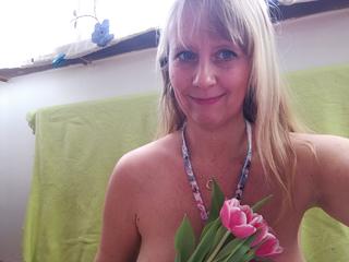 SexCouple4you - Hallo Süsser,
schön das Du unser Profil besuchst!!
Wir sind Angelina und Tom aus München und leben in einer WG!!
Wir sind KEIN Paar!!
Du kennst mich (Angelina) vielleicht schon von hier wink
Hier wirst Du immer mal Videos die wir zusammen gedreht haben sehen können
aber uns auch ab und an mal in der Livecam sehen kiss
Wir hoffen Du hast weiterhin Spaß an unseren Videos
Userwünsche nehmen wir gerne per Mail an :-) - Alter: 33 / Steinbock - Größe: / schlank - Geschlecht: Paar - Sexuelle Orientierung: bisexuell - Haarfarbe: / lang - Intimpiercing: Bauchnabel - BH-Größe: - Hautfarbe: gebräunt - Augenfarbe: blau - Intimrasur: vollrasiert