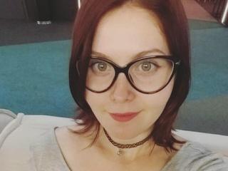 KellyRin - I am redhead girl and i like to have fun here. I want to try new things with you here so im waiting for you in my room guys! - Alter: 23 / Steinbock - Größe: 166 / normal - Geschlecht: weiblich - Sexuelle Orientierung: heterosexuell - Haarfarbe: rot / mittellang - Intimpiercing: keins - BH-Größe: B - Hautfarbe: weiss - Augenfarbe: blau - Intimrasur: teilrasiert