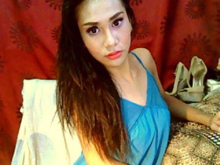 Ladyboy4Rent - I am Melly, a naughty, young transexual. I like to tease older men to get horny for me, then I do a hot show for them. Come in - let`s have fun. ;) - Alter: 28 / Jungfrau - Größe: 165 / schlank - Geschlecht: transsexuell - Sexuelle Orientierung: homosexuell - Haarfarbe: rot / lang - Intimpiercing: keins - BH-Größe: - Hautfarbe: asiatisch - Augenfarbe: braun - Intimrasur: teilrasiert
