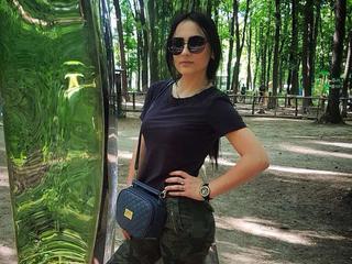 NellyLi - I am romantic, sociable, kind and attentive person. Some of my friends call me a fire. Yes, I really can be emotional and I like that because I share this energy with others. - Alter: 18 / Löwe - Größe: 175 / schlank - Geschlecht: weiblich - Sexuelle Orientierung: heterosexuell - Haarfarbe: schwarz / lang - Intimpiercing: keins - BH-Größe: B - Hautfarbe: weiss - Augenfarbe: braun - Intimrasur: teilrasiert