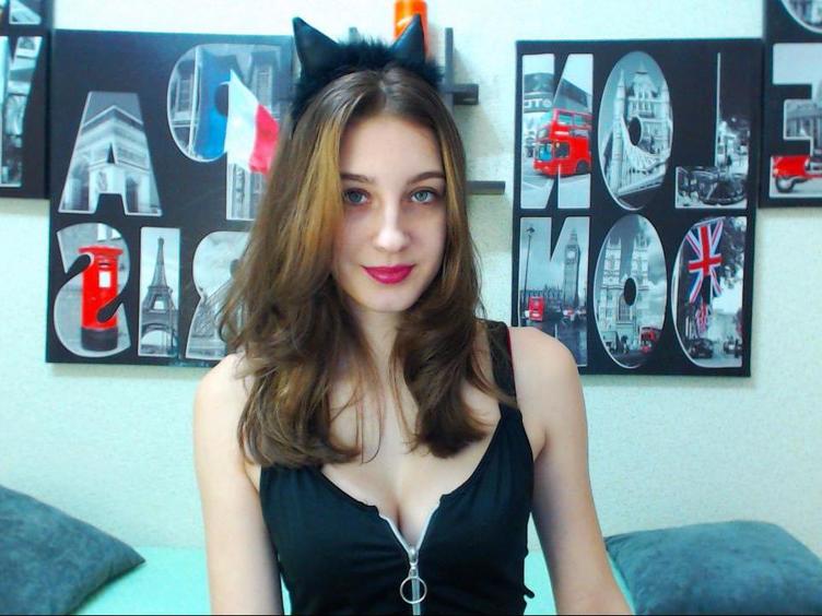 Helga - I want to have fun. I like to give my guests a smile, pleasant emotions and the best moments. It excites me when men spy on me. - Alter: 19 / Schütze - Größe: 167 / sportlich - Geschlecht: weiblich - Sexuelle Orientierung: bisexuell - Haarfarbe: brünett / lang - Intimpiercing: keins - BH-Größe: B - Hautfarbe: weiss - Augenfarbe: grün - Intimrasur: teilrasiert
