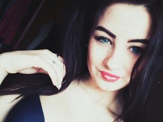 AliceMoonnn - In meiner Show kannst du sehen, wie ich mit meinem Körper spiele, ich habe Spielzeuge, ich werde alle deine Wünsche erfüllen, alle deine Gedanken oder Phantasien. - Alter: 19 / Skorpion - Größe: 153 / normal - Geschlecht: weiblich - Sexuelle Orientierung: heterosexuell - Haarfarbe: brünett / lang - Intimpiercing: keins - BH-Größe: C - Hautfarbe: weiss - Augenfarbe: blau - Intimrasur: vollrasiert