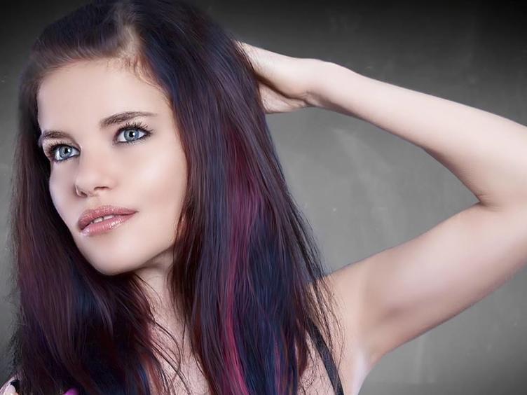 Jennysun - Hey mein Süßer, toll das du auf meinem Profil bist. Du findest hier alle Videos von mir und mich auch täglich im Chat und vor der Livecam. Ich freue mich dich auch dort mal zu treffen! Ich suche gelegentlich auch nach neuen Drehpartnern, wenn du also deinen Mann stehen willst melde dich gerne bei mir! Ich würde mich auch freuen, wenn du mich zu deinen Favoriten hinzufügst, dann wirst du immer über Neuigkeiten von mir informiert! Knutschi deine Jenny - Alter: 34 / Wassermann - Größe: 165 / schlank - Geschlecht: weiblich - Sexuelle Orientierung: heterosexuell - Haarfarbe: schwarz / lang - Intimpiercing: mehrere - BH-Größe: A - Hautfarbe: weiss - Augenfarbe: blau - Intimrasur: vollrasiert