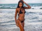 EbonyMia - Ständig nass zwischen meinen Beine.