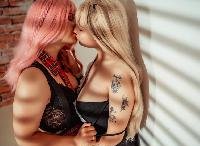 AnieNSophia - Hallo Schatz, wir sind Anie und Sophie, wir sind Latina-Liebhaber und begierig darauf, mehr Menschen zu unserer Liebe hinzuzufügen, wir glauben, dass wir enthusiastische und mutige Menschen sind, wir sind sehr geil und wir verbringen gerne schöne Momente zusammen oder in Begleitung.
